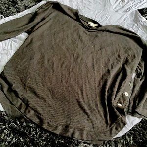 Black comfy elbow length shirt